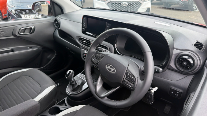 Hyundai i10 1.0 [63] Advance 5dr Auto [Nav] Petrol Hatchback - Image 11